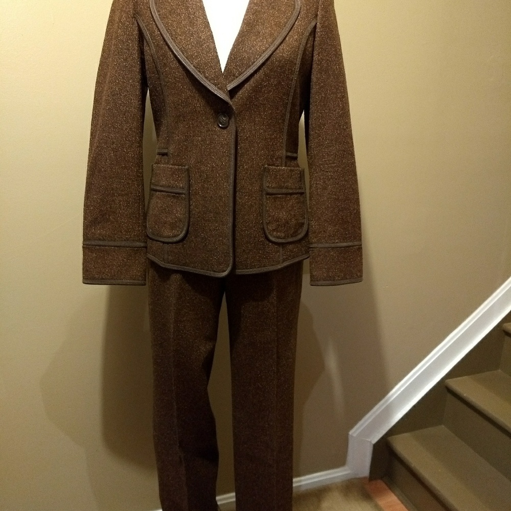 Ellen Tracy pant suit